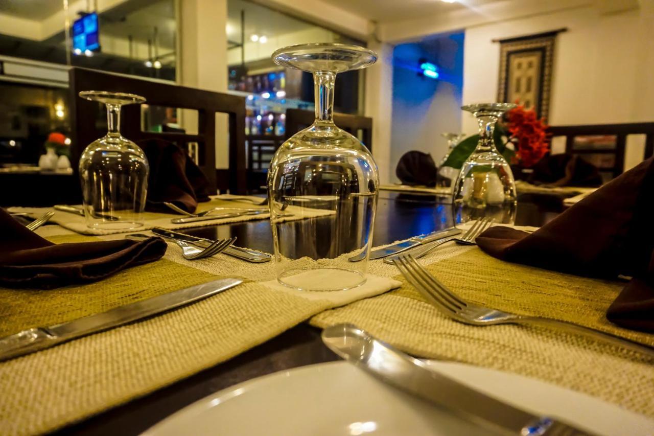 Lavendish Okrin Hotel Kataragama Luaran gambar